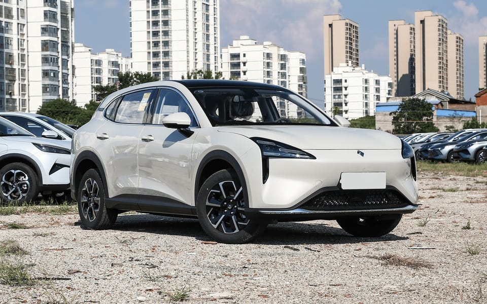 Baojun E6