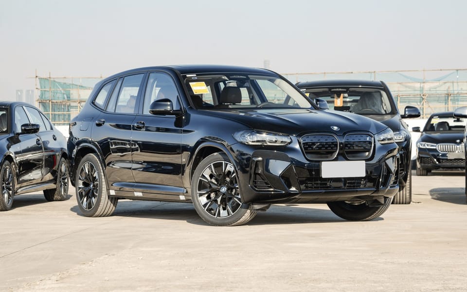 BMW iX3